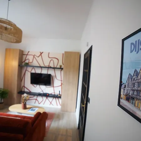 Monseigneur & Design Avec Parking 公寓