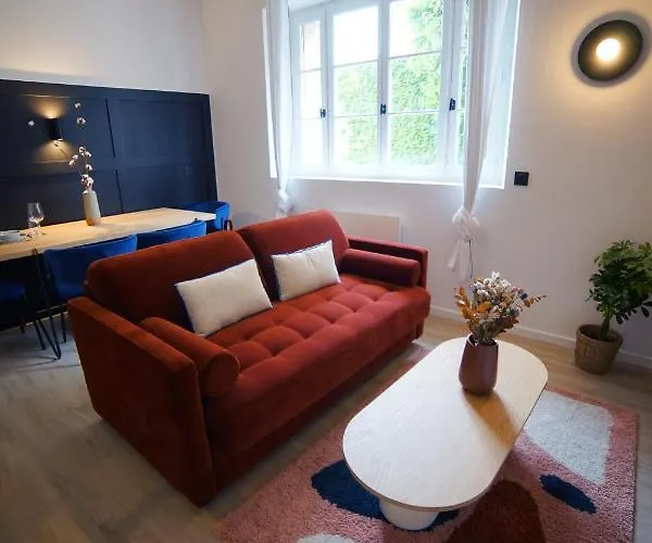 Monseigneur & Design Avec Parking